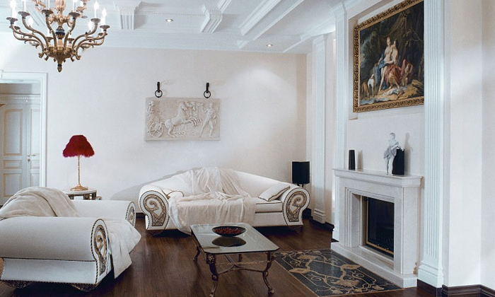 Интерьер с потолочными плинтусами. Стиль классицизм