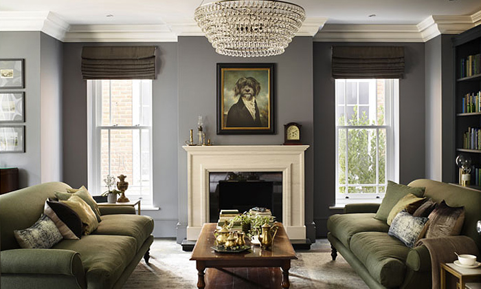 Интерьер с потолочными плинтусами. Английский стиль