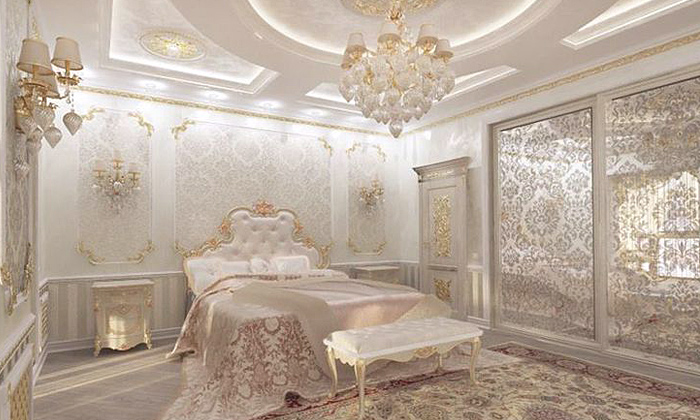 Интерьер с потолочными плинтусами. Рококо