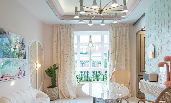 Интерьеры с карнизами в стилях шебби-шик и винтаж в коллекциях Orac Decor