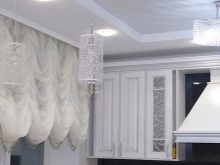 Короткие шторы на окна: дизайн занавесок до подоконника для гостиной, зала