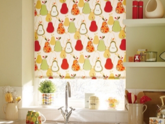 Как выбрать рулонные шторы на пластиковые окна