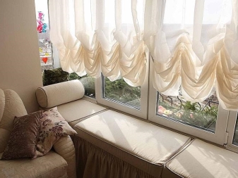 Короткие шторы на окна: дизайн занавесок до подоконника для гостиной, зала