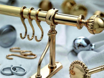 Потолочные плинтуса из пенопласта и полиуретана - какие из них выбрать