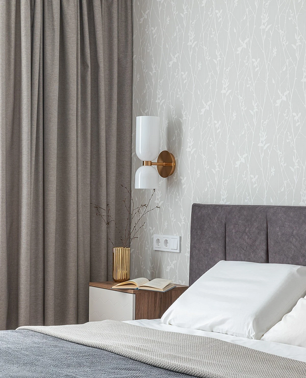 Какие выбрать шторы на два окна - виды и дизайн с фото примерами