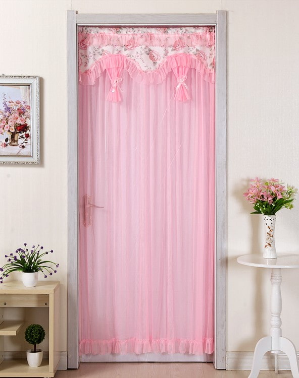 шторы на двери в интерьере шторы на двери в интерьере