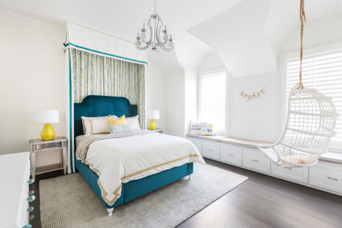 Стильный цветной балдахин Стильный цветной балдахин