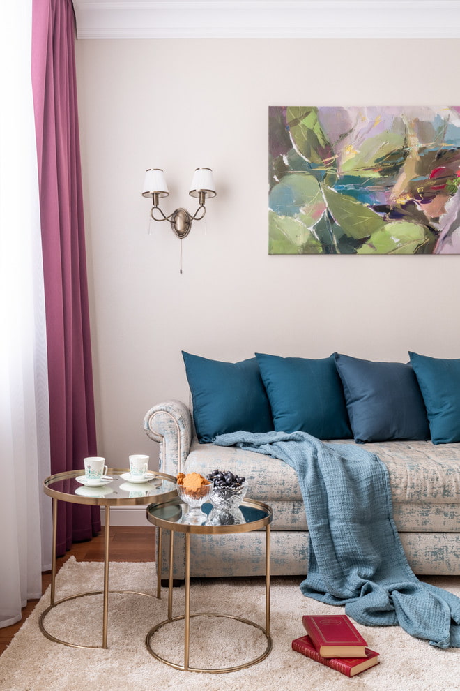 Шторы и картина Шторы и картина