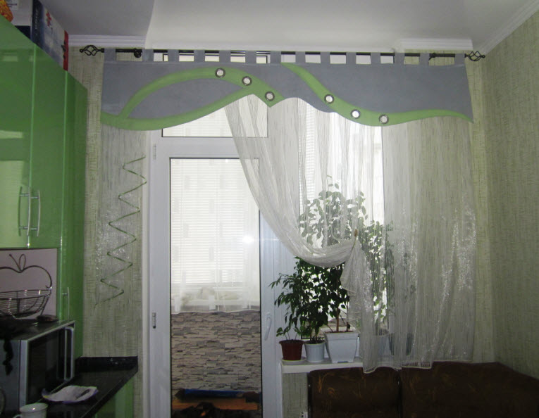 дизайн-штор-для-кухни-43