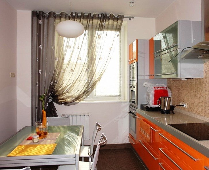 Шторы на кухню: фото самых стильных фасонов, модные цвета и узоры, советы по выбору