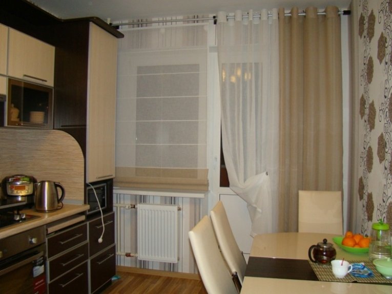 Занавески на кухню - новинка современных коротких и длинных модных кухонных занавесок