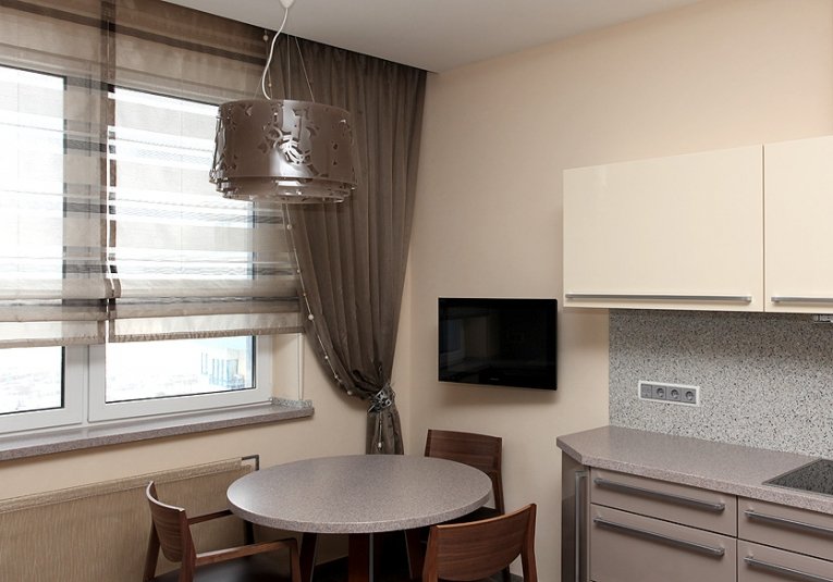 Занавески на кухню - новинка современных коротких и длинных модных кухонных занавесок