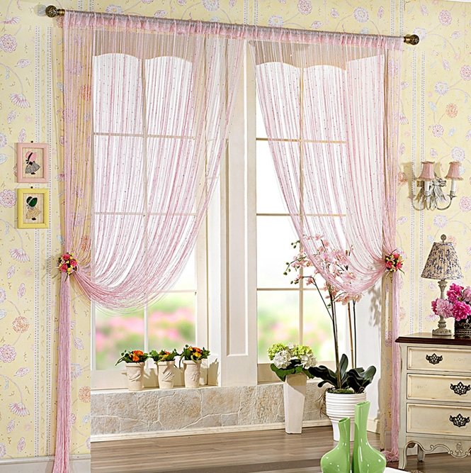 Нитяные шторы: виды, фото в интерьере, правила ухода