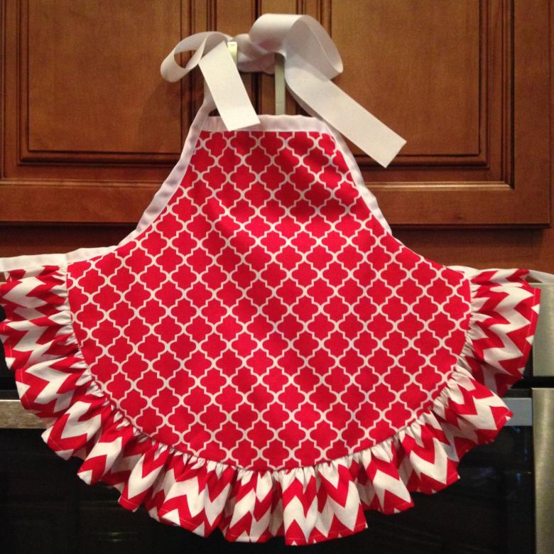 Выкройка красивого фартука для кухни для кухни своими руками