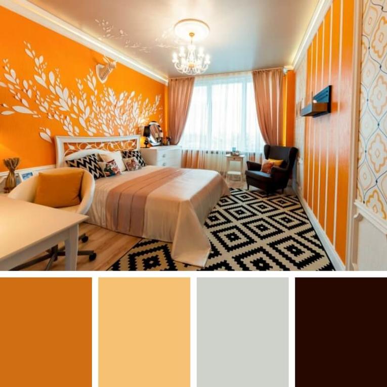шторы к оранжевым обоям