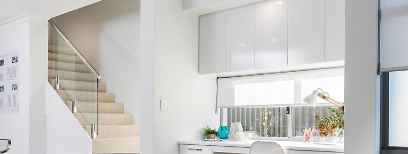 Рулонные шторы в интерьере кухни 1