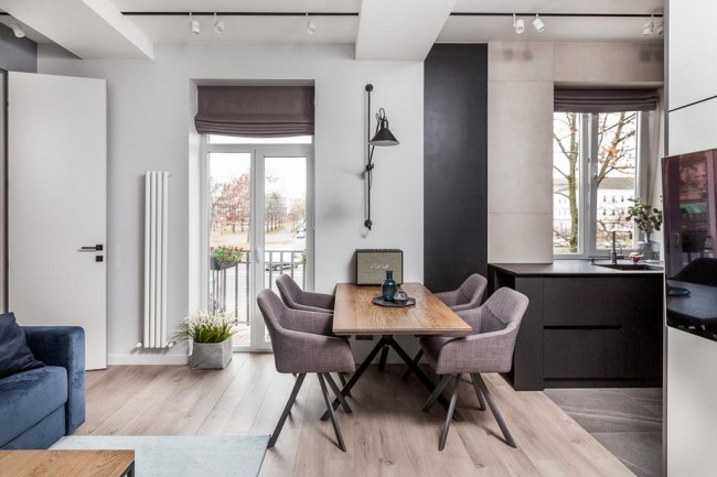 Шторы на кухню с балконной дверью