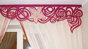 Цветок на ламбрекене Цветочный узор на ламбрекене