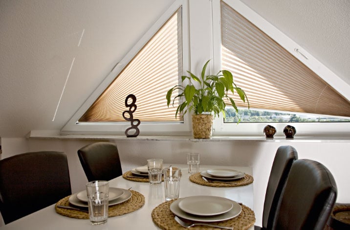 Шторы на треугольные окно