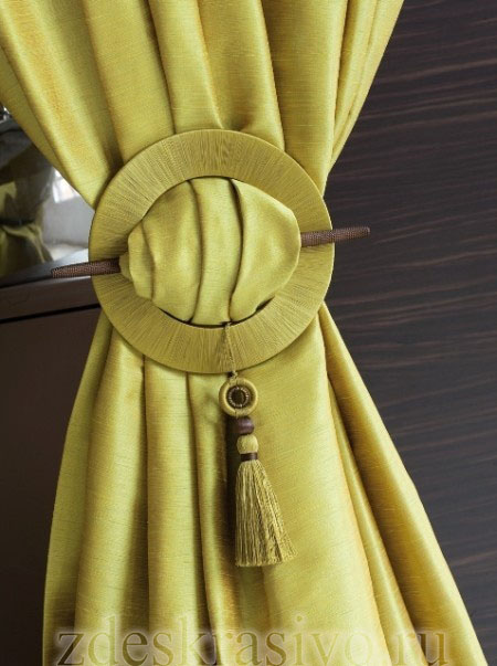 PODHVATY_DLYA_SHTOR_iz_CD_Diskov_2