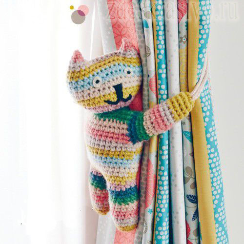 Подхват для штор своими руками, это вязанная игрушка — кот