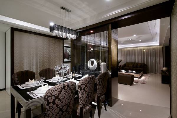 Как использовать нитяные шторы в интерьере квартиры Как повесить проволочные шторы в интерьере