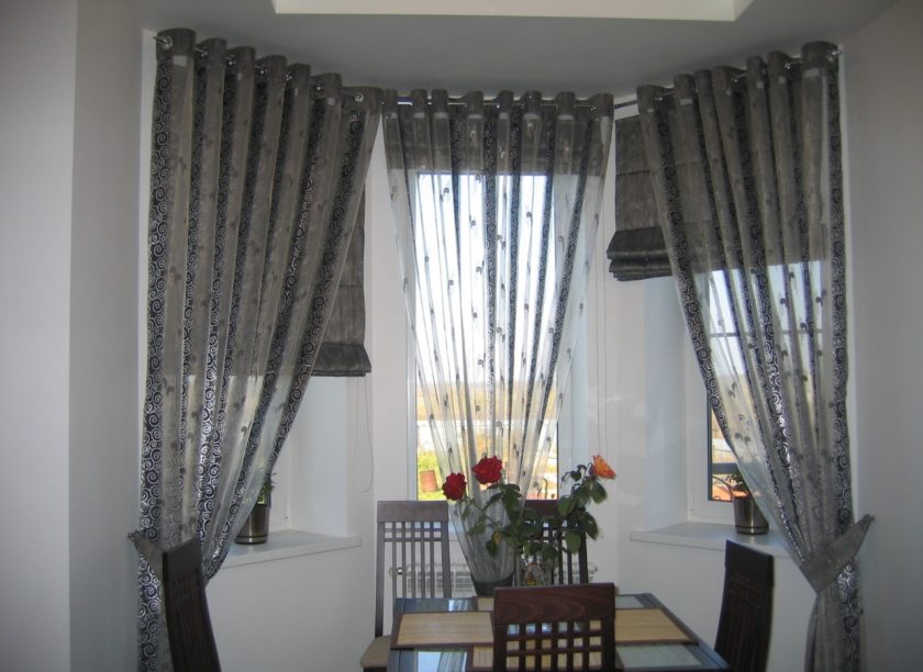 Шторы на люверсах в современном интерьере