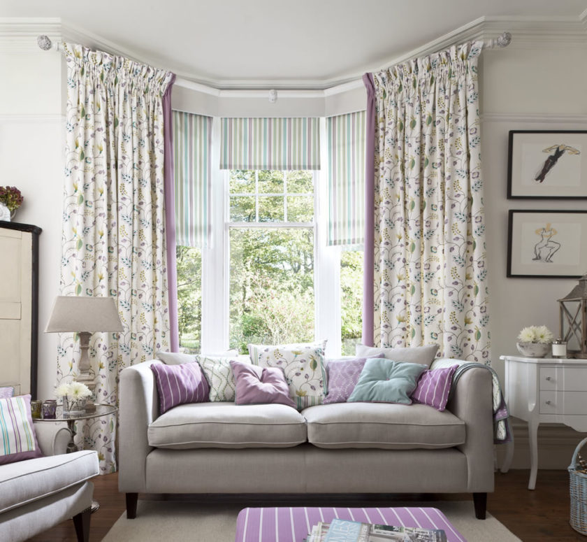 Шторы с крупными цветами в интерьере