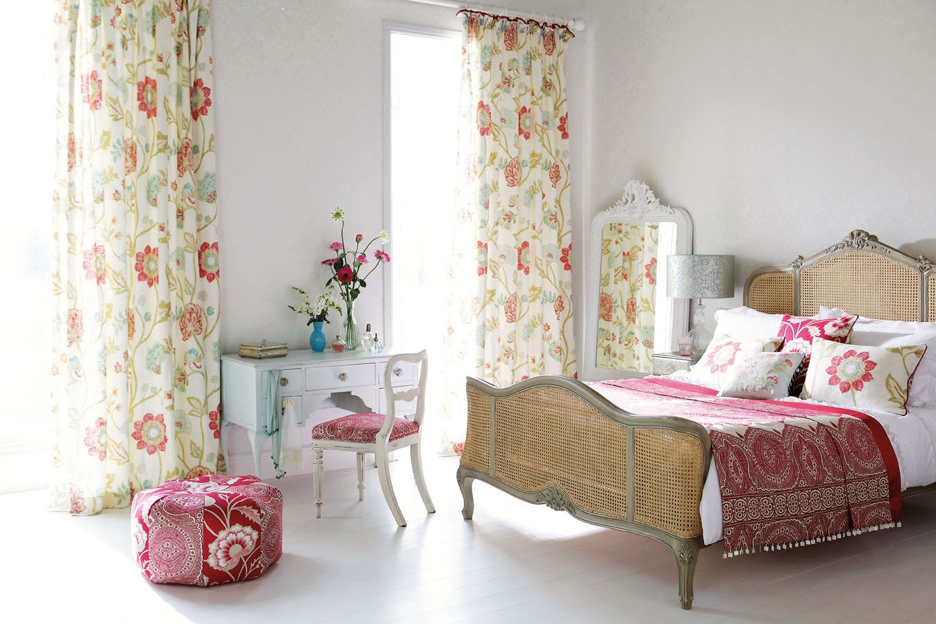 Шторы с цветочным принтом