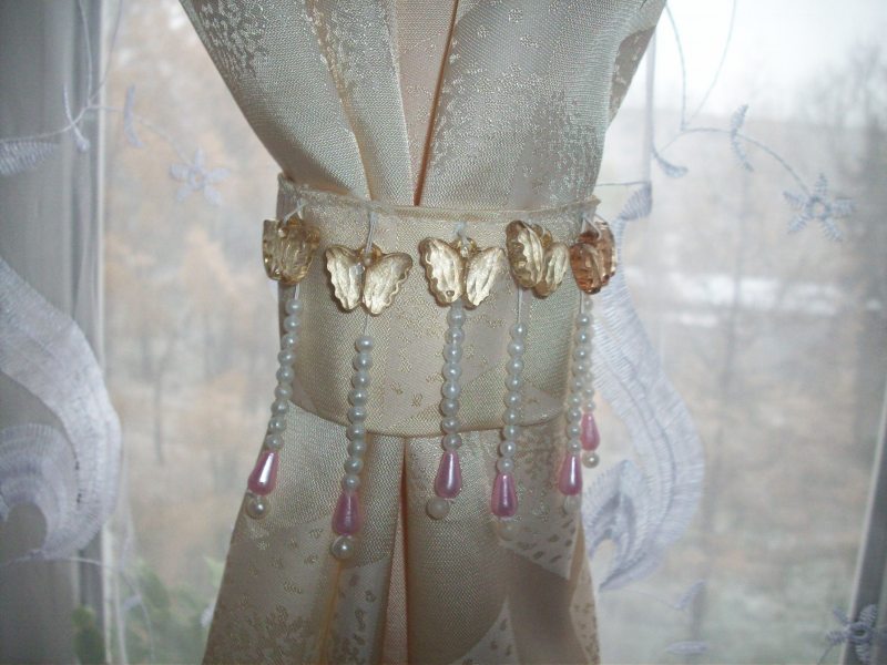 Podhvatyi dlya shtor 13