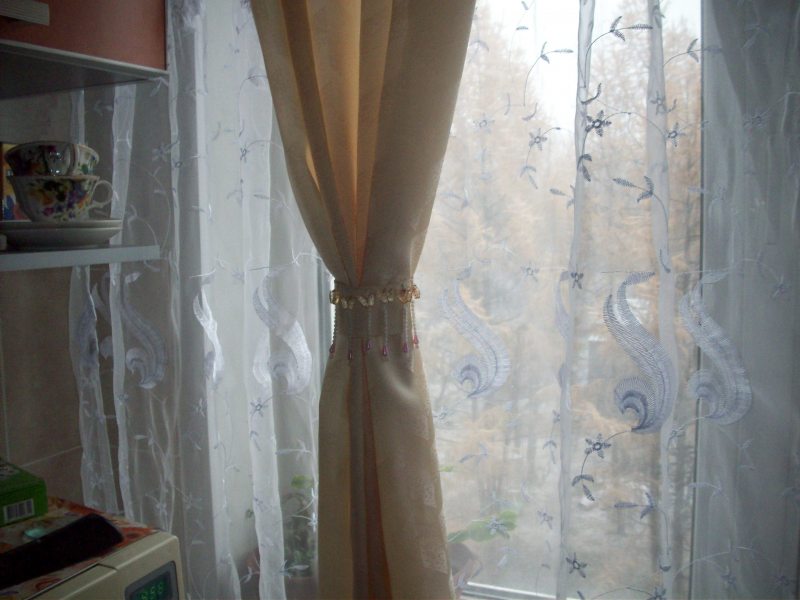 Podhvatyi dlya shtor 14