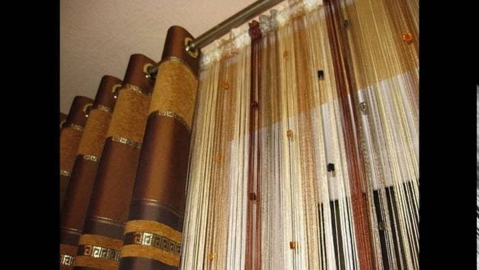 цветные шторные нити в стиле кухни