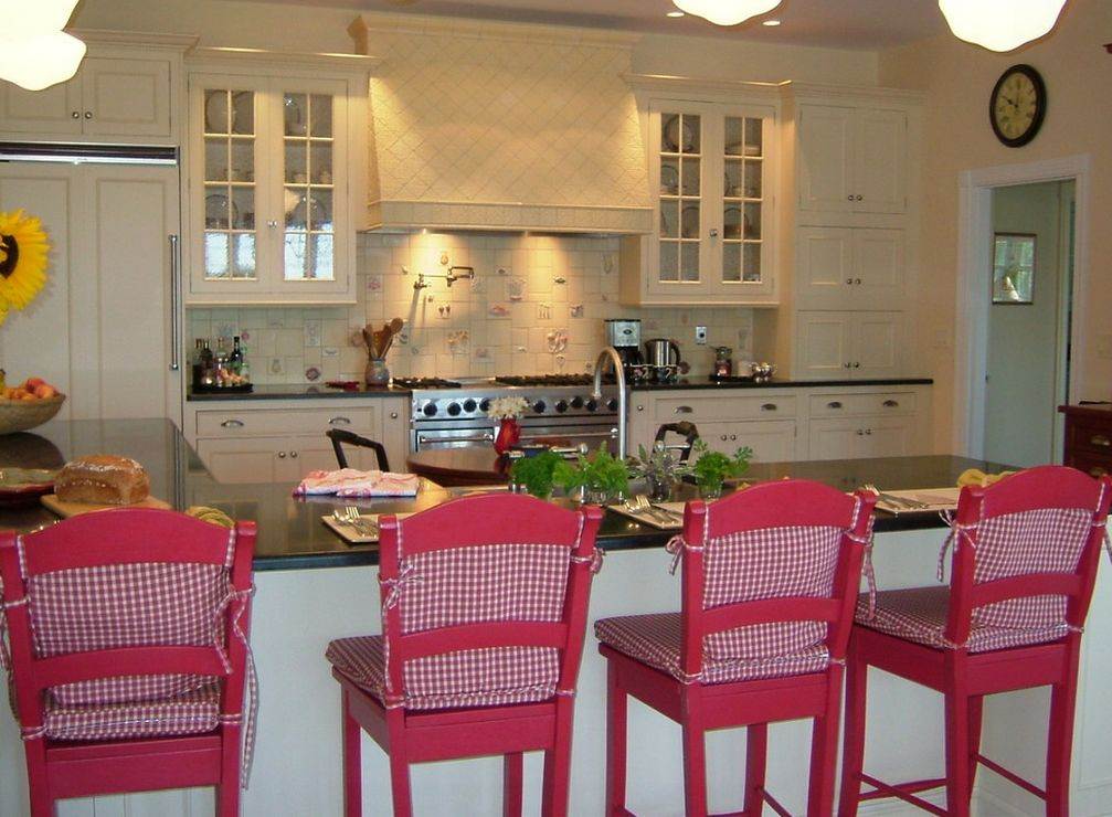 Красно-белая кухня