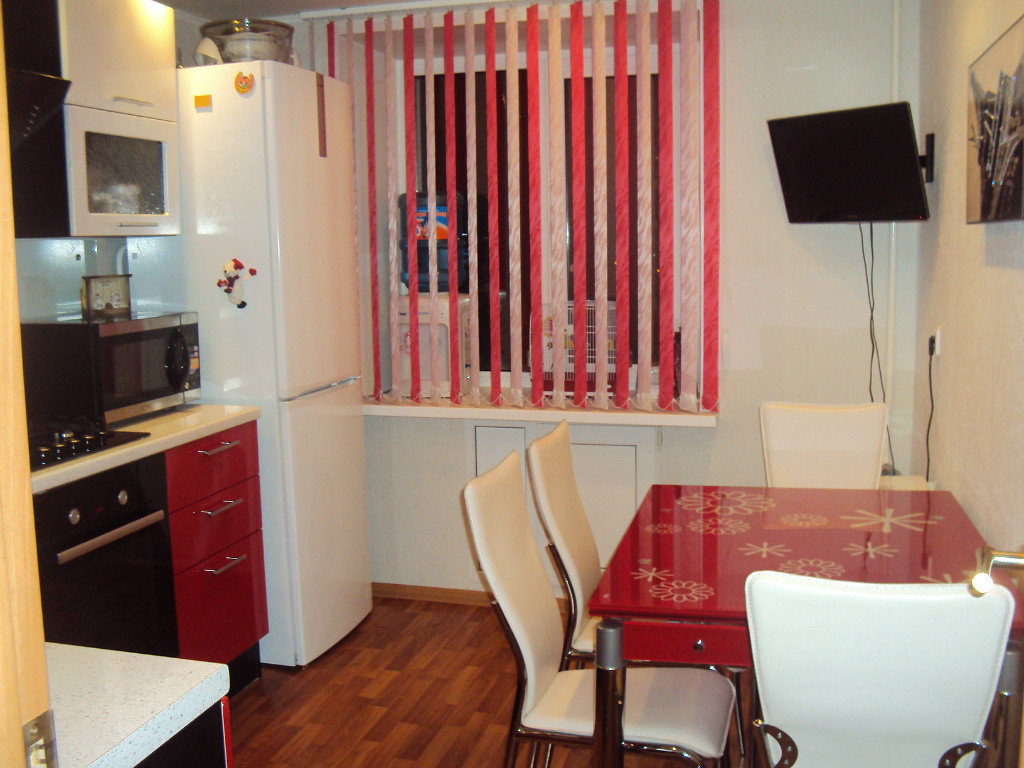 Красно-белая кухня