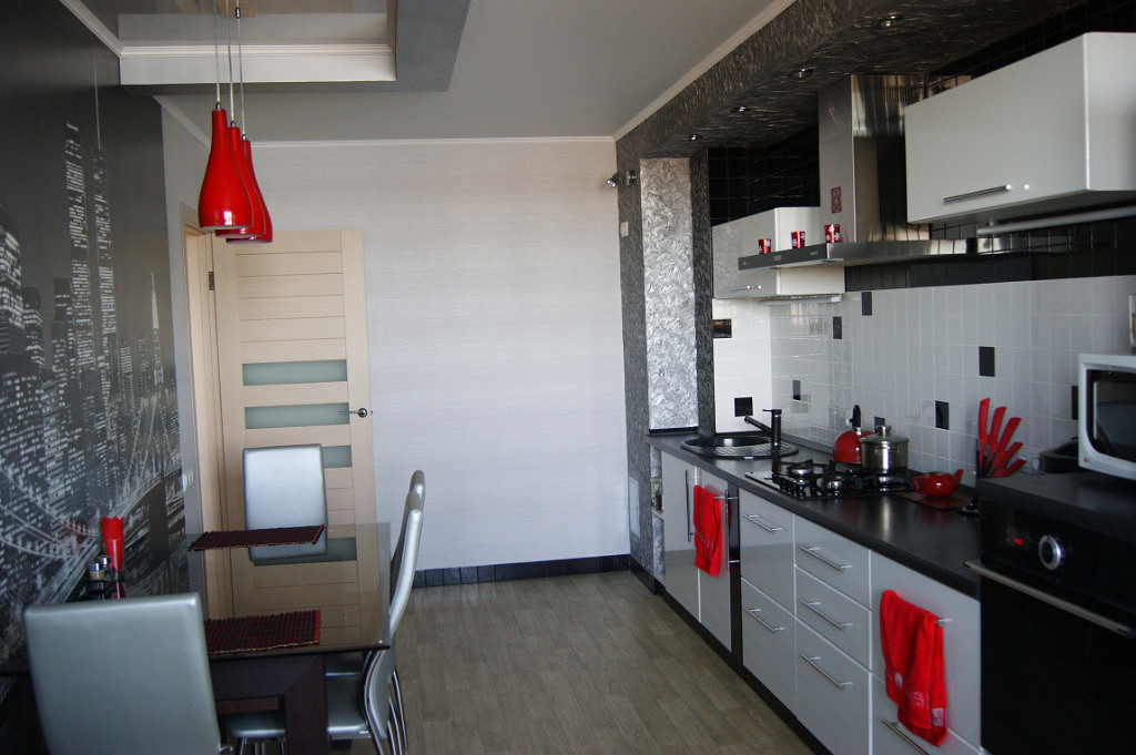 Красно-белая кухня