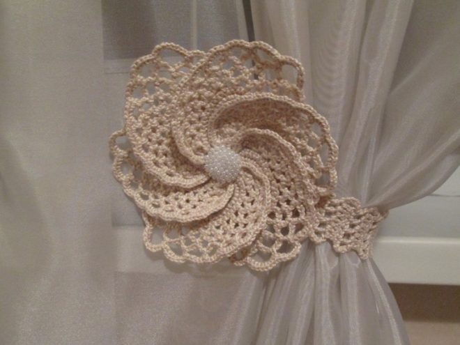 Вязаные подхваты для штор