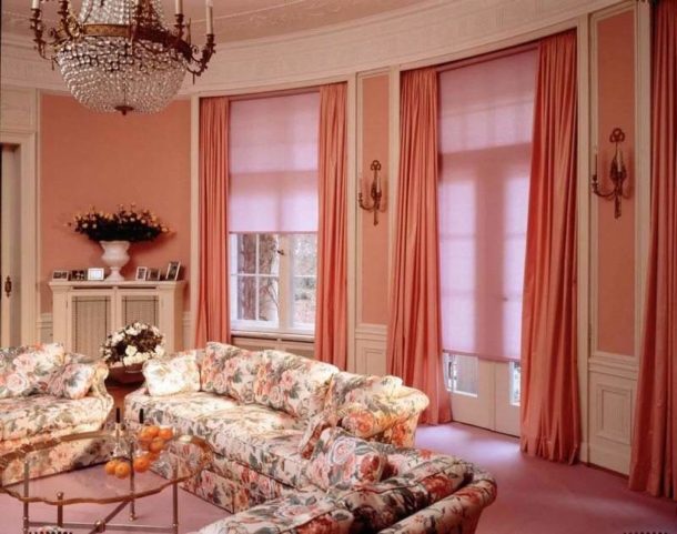 Рольшторы в сочетании с занавесями Рольшторы в сочетании с занавесями