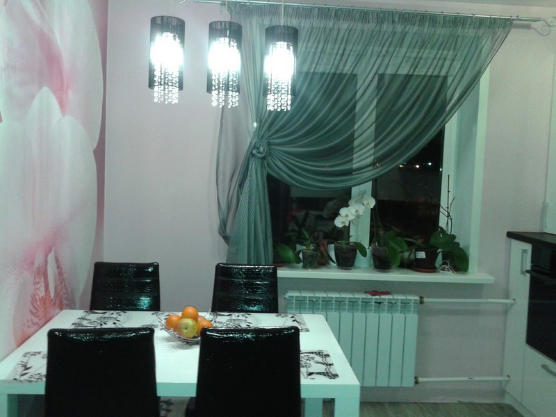 Тюль на кухню: плюсы и минусы, разновидности, реальные фото примеры