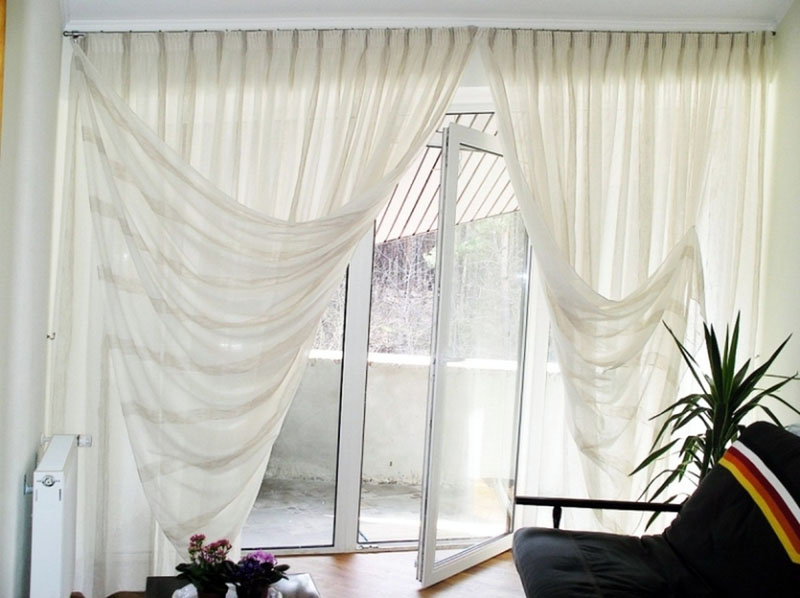 Советы по текстильному оформлению жилья: как красиво повесить шторы, используя разные варианты креплений