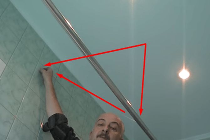 Зацепить леску за крюк