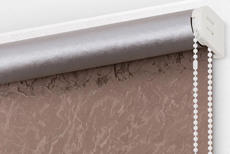 Рулонная штора блэкаут открытого типа