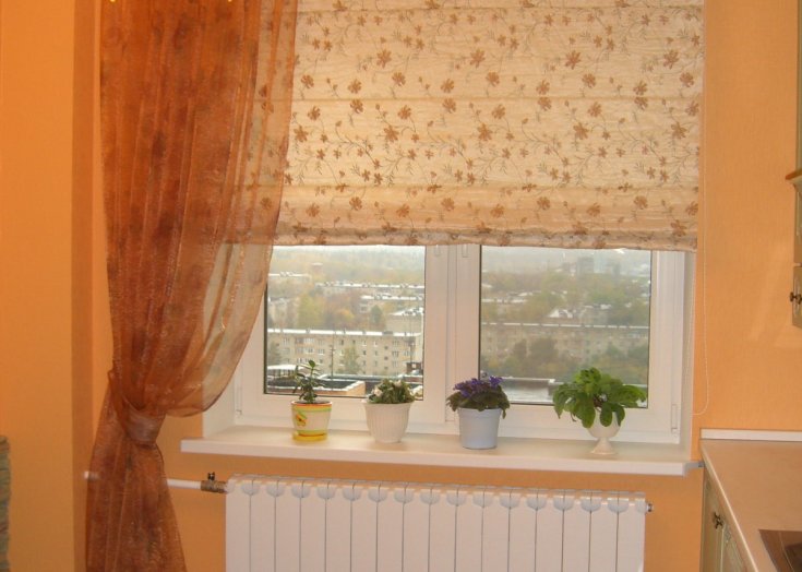 светонепроницаемые шторы на кухне