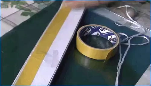 Как сделать модные жалюзи своими руками из остатков обоев