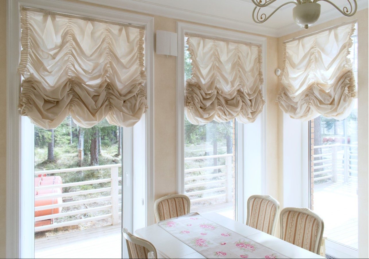 Шторы в гостиную: фото идей, дизайн, стиль, виды, советы по выбору