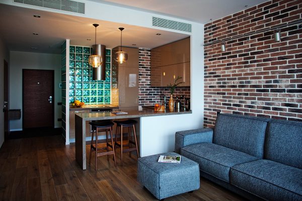 Это лучший вариант для квартиры-студии, где нет лишних перегородок.