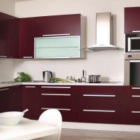 Дизайн кухни бордового цвета, сочетание с белым, желтым цветом