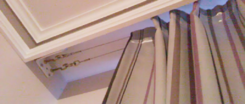 Установка карнизов для штор