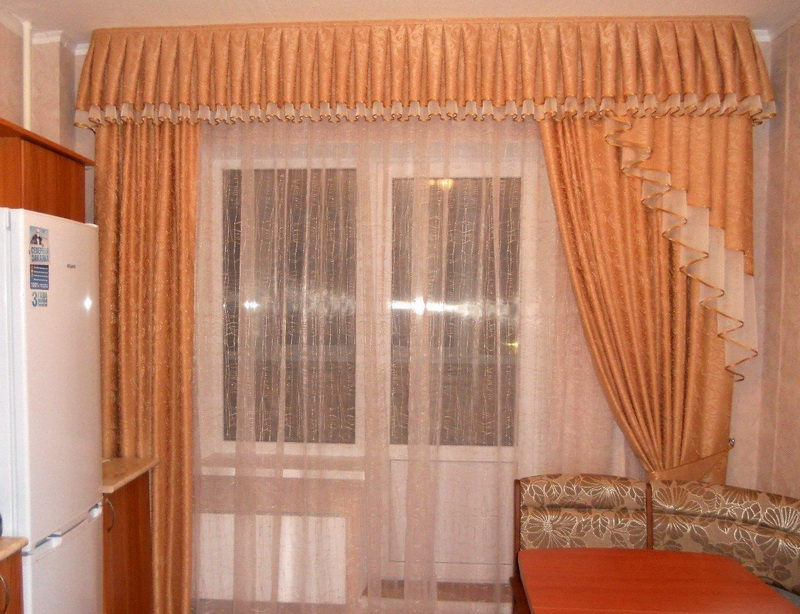 Ламбрекены в дизайне интерьера: виды и варианты драпировки (90 фото)