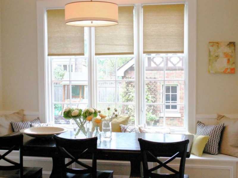 Как выбрать рулонные шторы на пластиковые окна