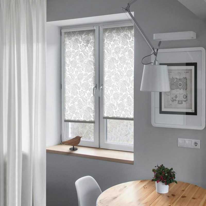 рулонные-шторы-на-пластиковые окна-24.jpg